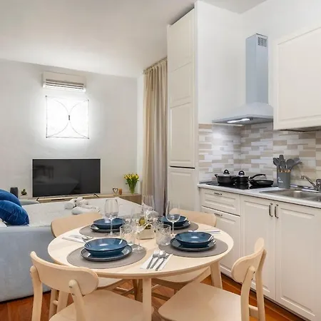 Arena 2min - Patio Privato E Spazio Di Lavoro - Blue Forest Apartment